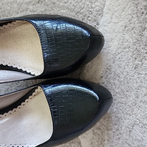 Black Snake Skin Print - Hidden Platform Heels - Size 10 - Picture 9 of 11